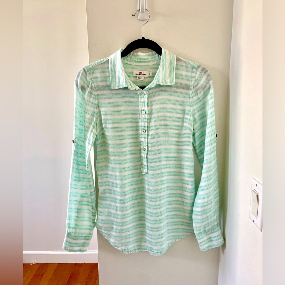 Vineyard Vines Linen Button Down, Size 2